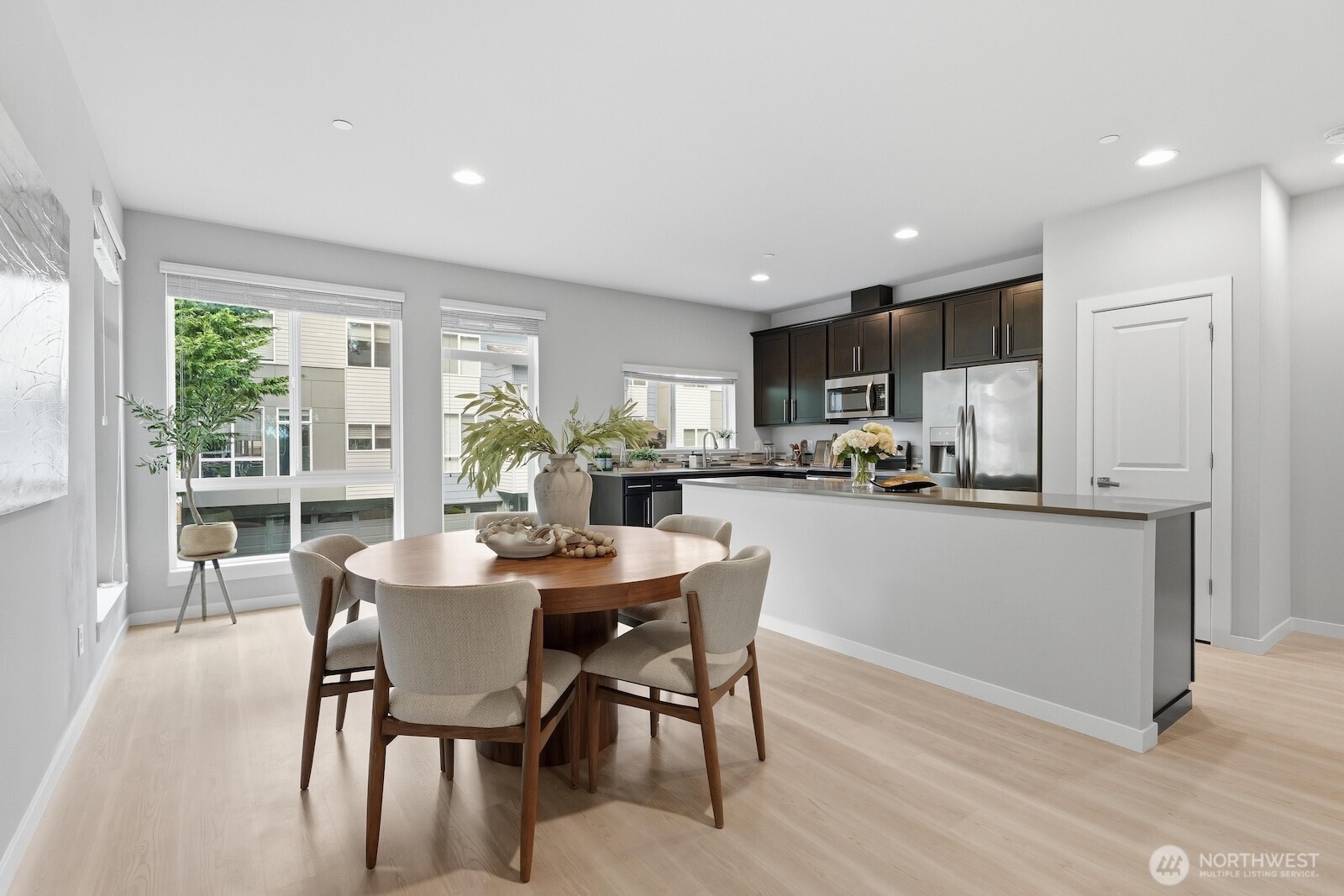 16201 Meadow Road #H4, Lynnwood, WA 98087