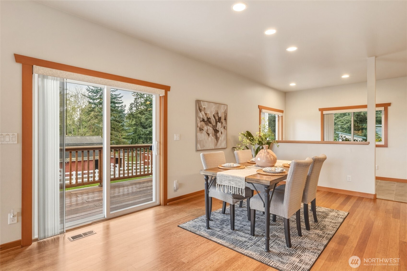 2385 Lake Forest Drive , Oak Harbor, WA 98277