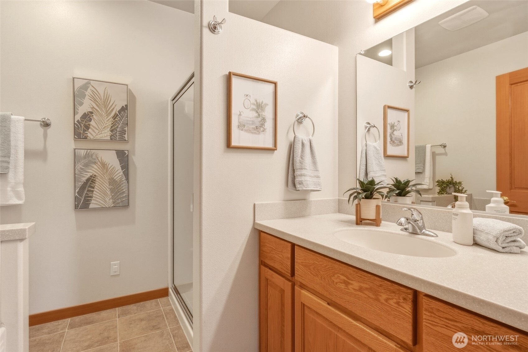 2385 Lake Forest Drive , Oak Harbor, WA 98277