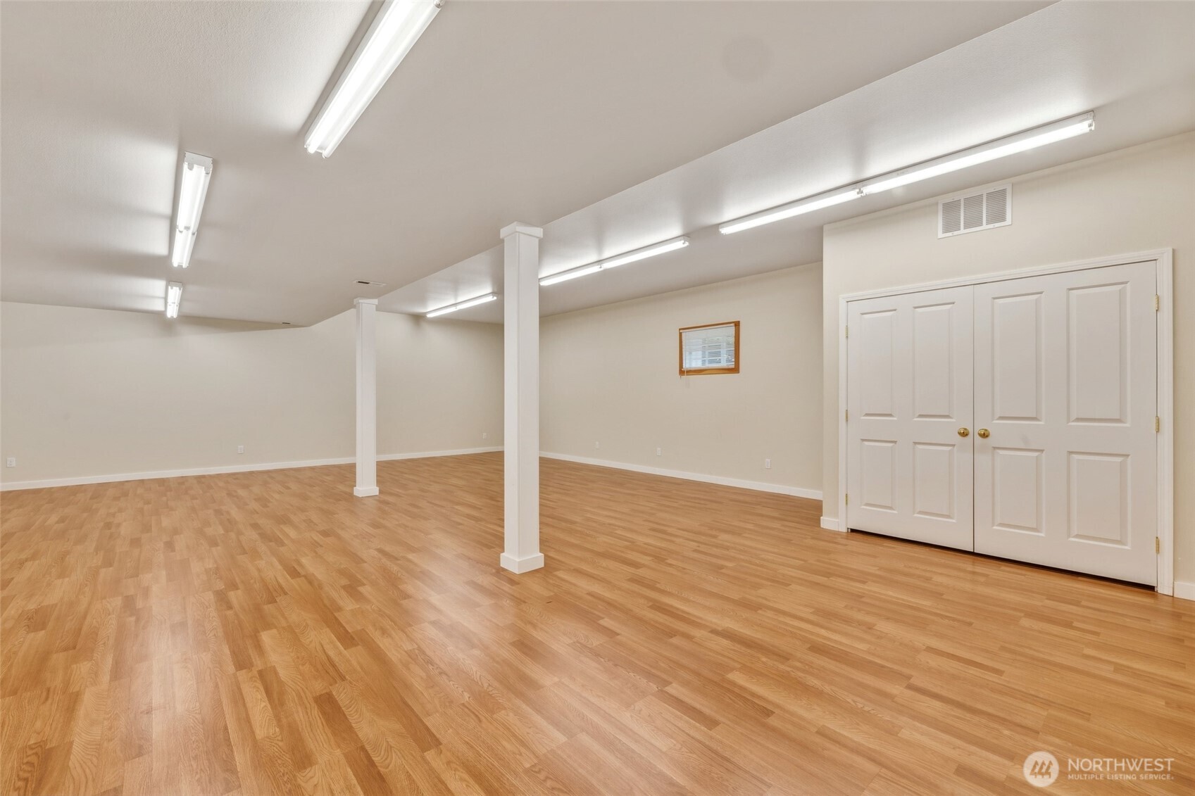 2385 Lake Forest Drive , Oak Harbor, WA 98277