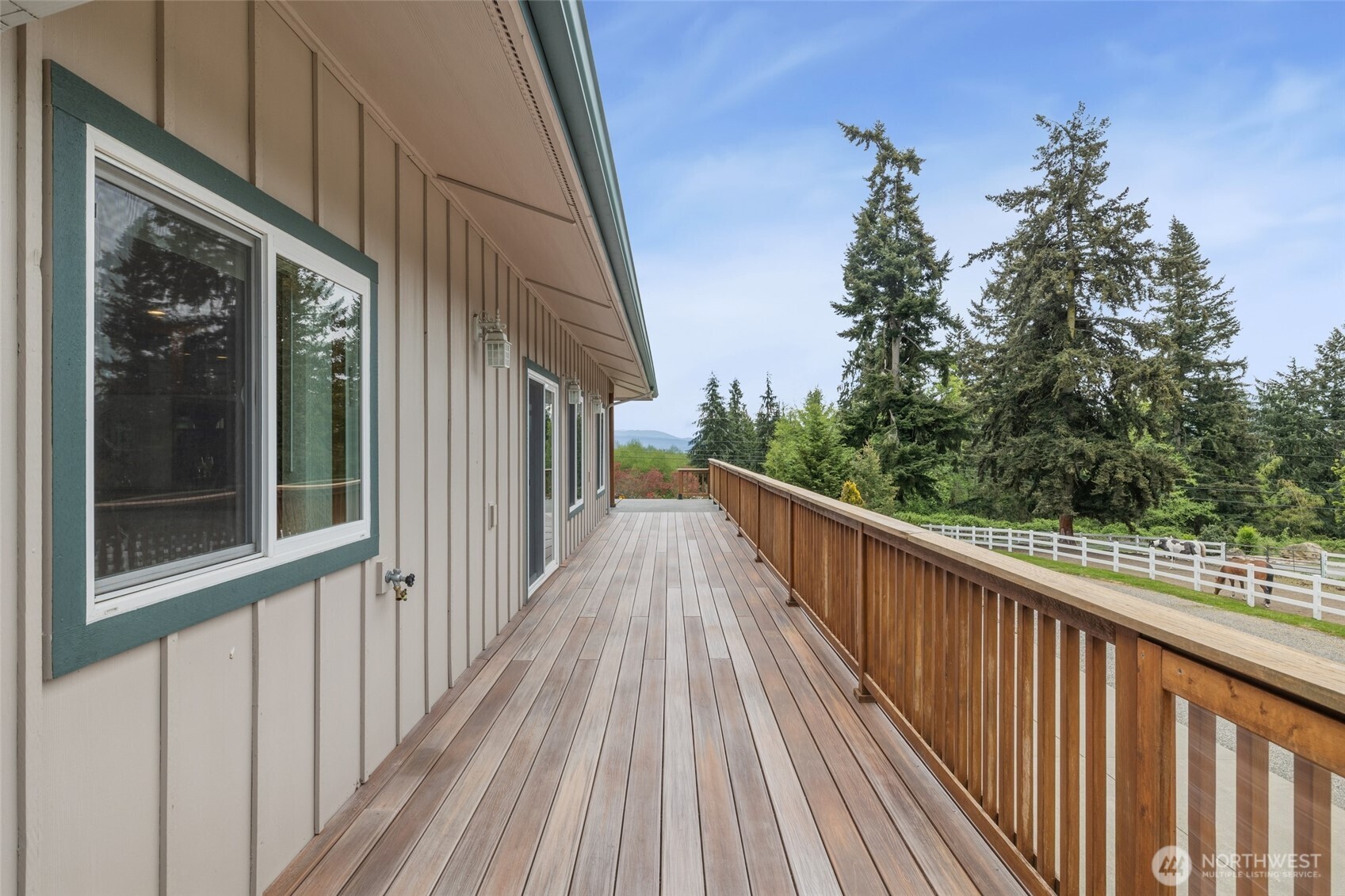 2385 Lake Forest Drive , Oak Harbor, WA 98277