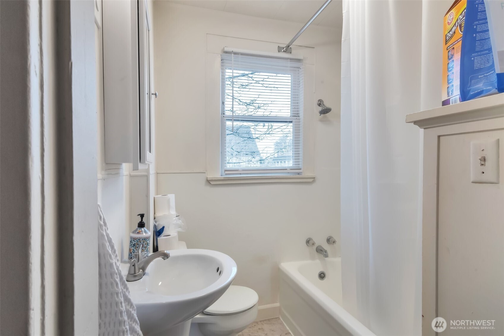 801 Veneta Avenue , Bremerton, WA 98337