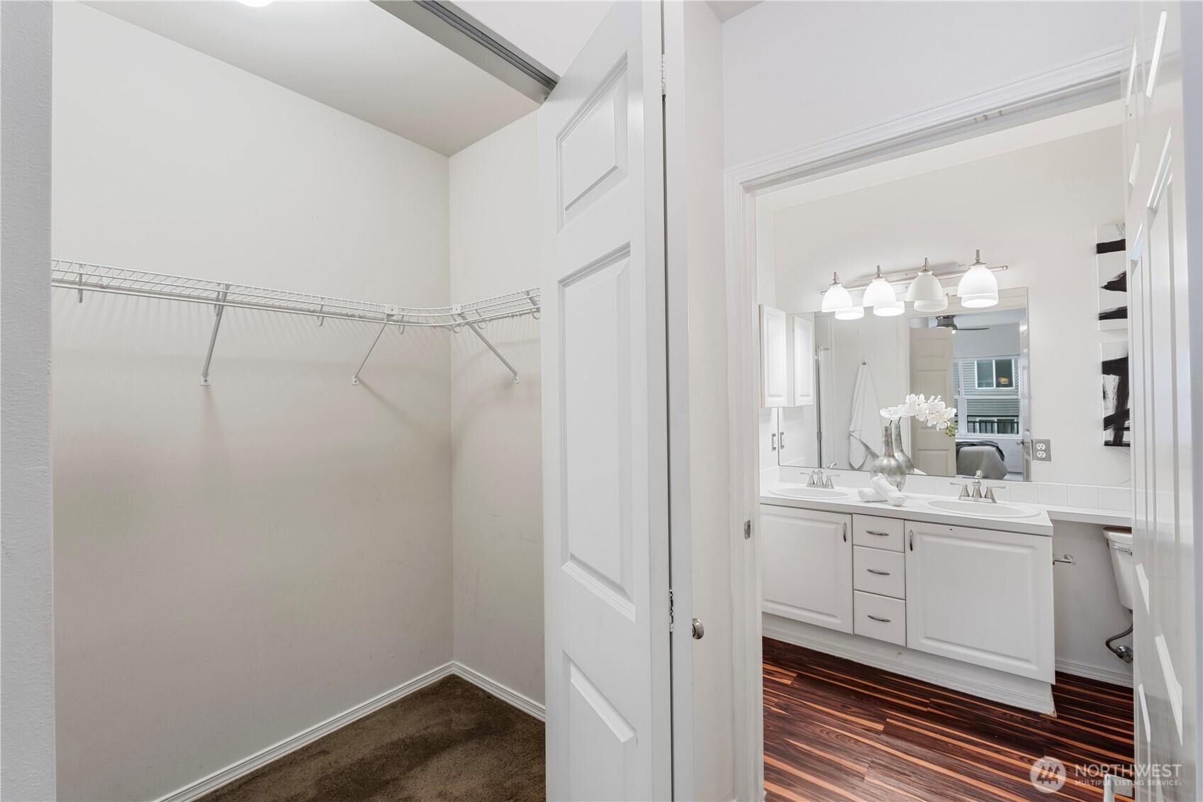 3221 SW Avalon Way #413, Seattle, WA 98126