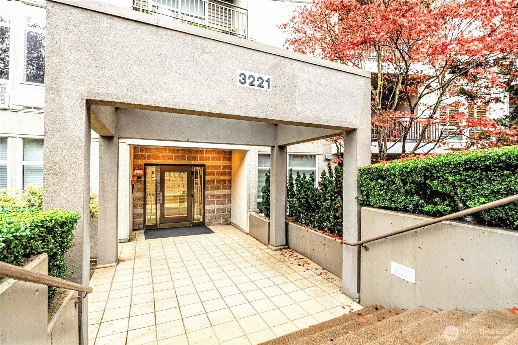 3221 SW Avalon Way #413, Seattle, WA 98126