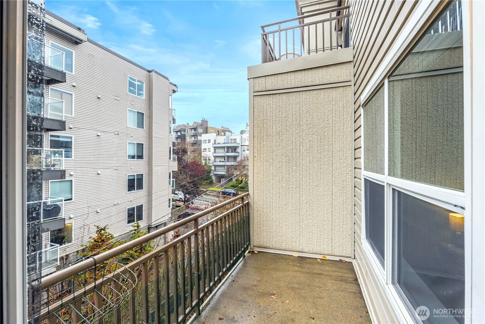 3221 SW Avalon Way #413, Seattle, WA 98126