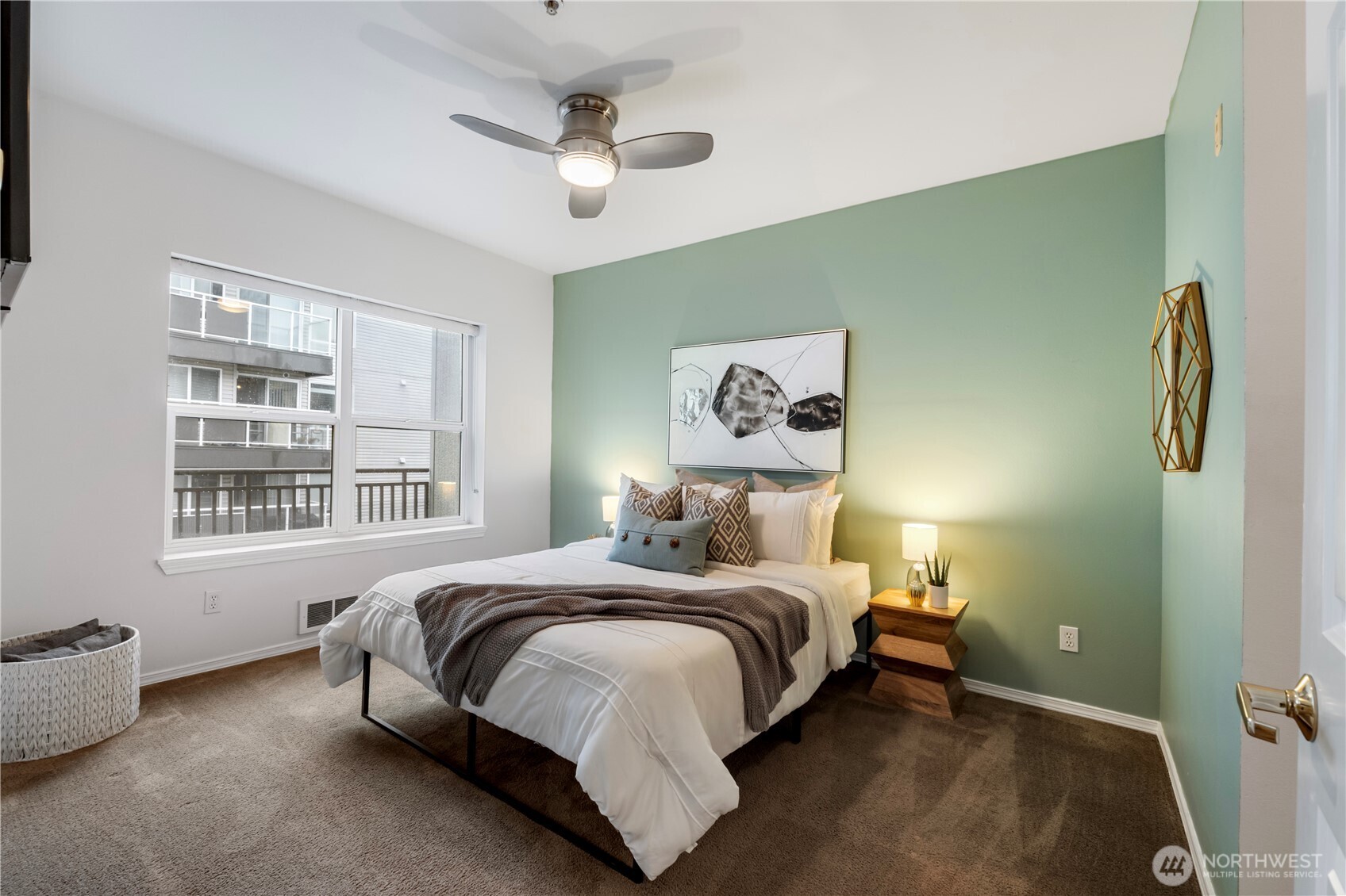 3221 SW Avalon Way #413, Seattle, WA 98126