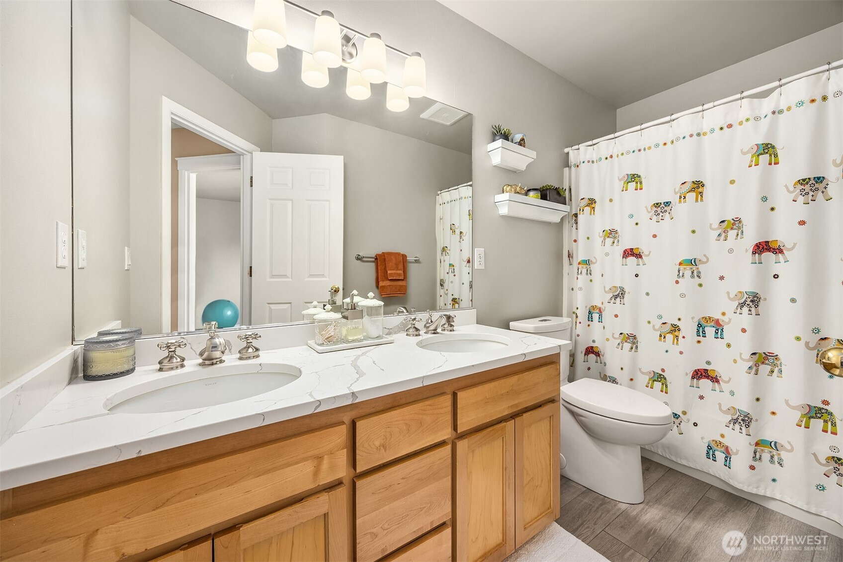15050 225th Avenue NE, Woodinville, WA 98077