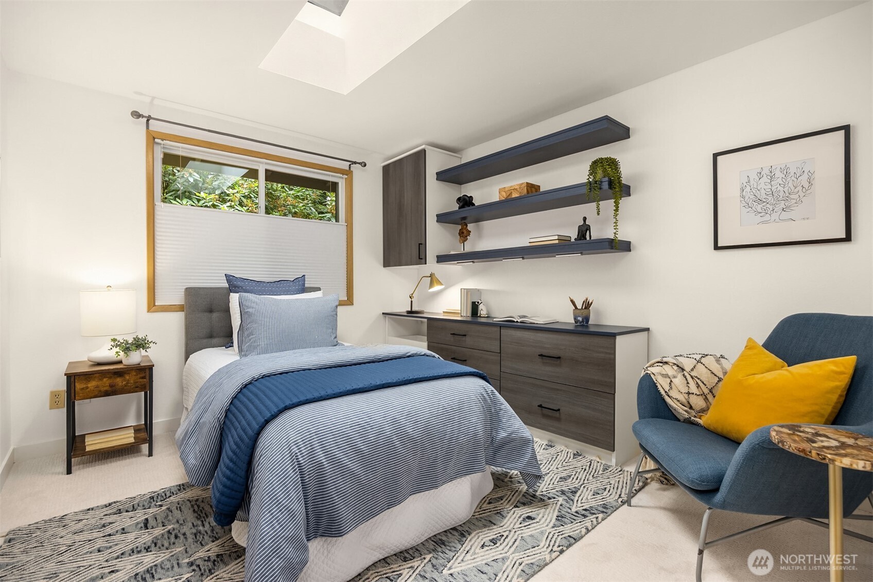 9820 NE Beach Crest Drive , Bainbridge Island, WA 98110