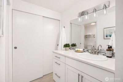 9820 NE Beach Crest Drive , Bainbridge Island, WA 98110 - Photo 16