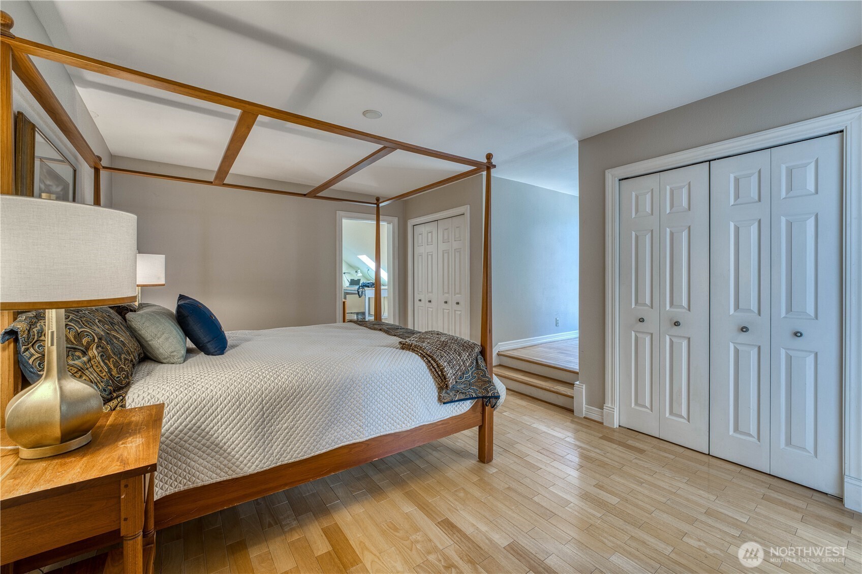 10295 NE West Kingston Road , Kingston, WA 98346-9329