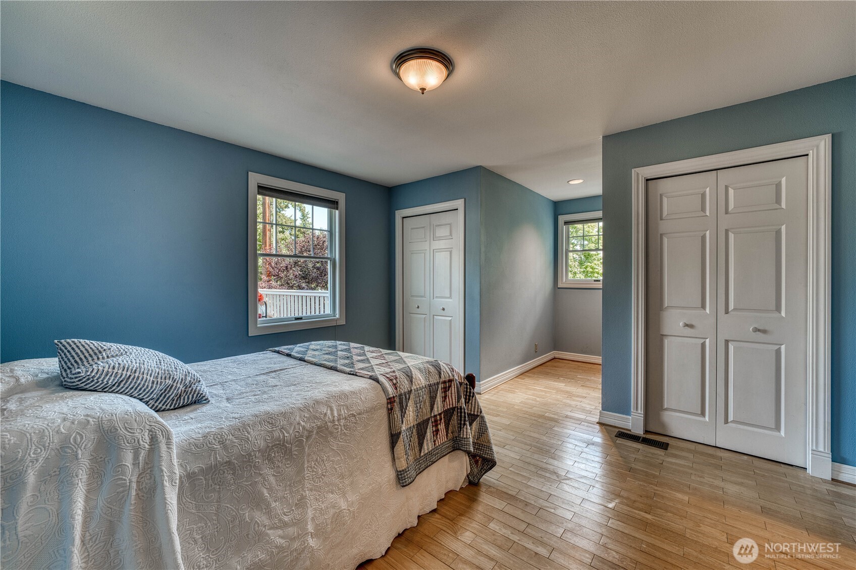 10295 NE West Kingston Road , Kingston, WA 98346-9329