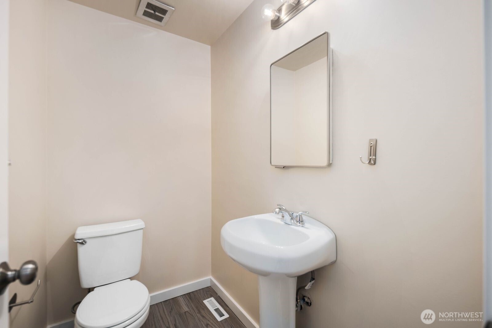 20604 4th Avenue SW, Normandy Park, WA 98166-4228