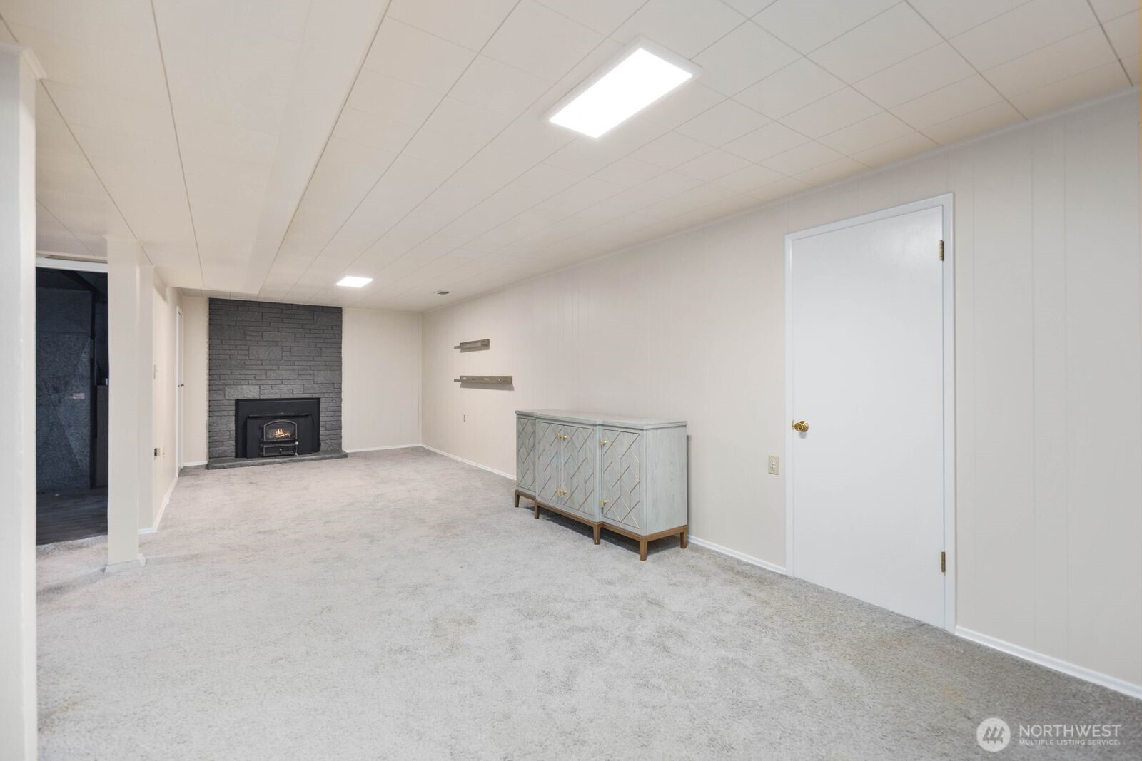 20604 4th Avenue SW, Normandy Park, WA 98166-4228