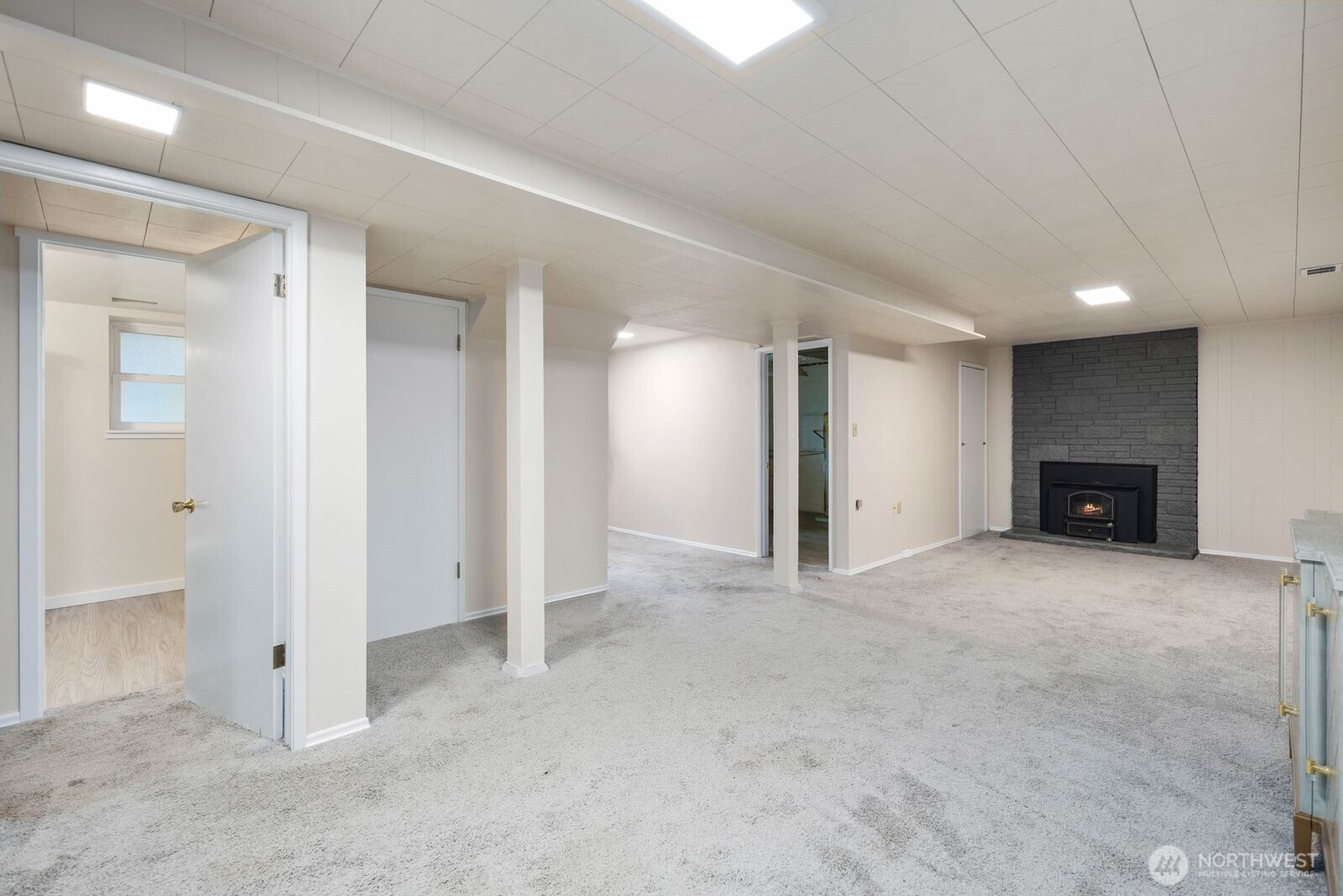 20604 4th Avenue SW, Normandy Park, WA 98166-4228
