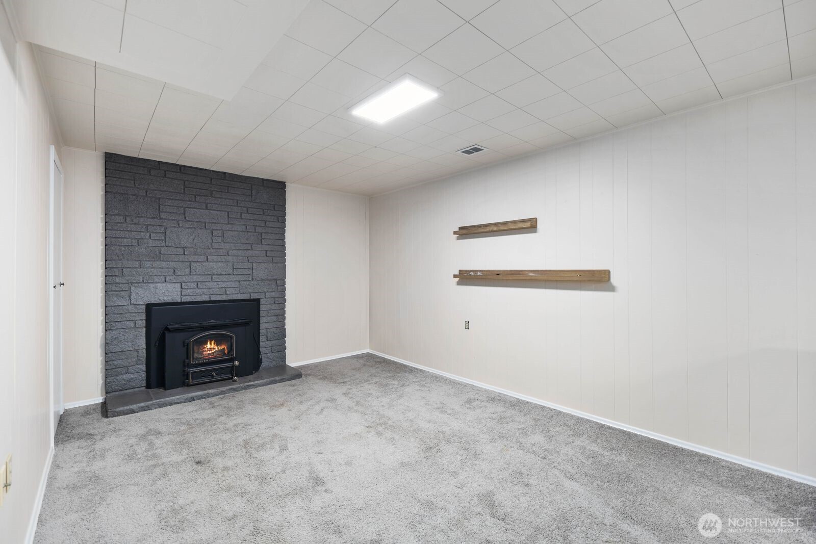 20604 4th Avenue SW, Normandy Park, WA 98166-4228