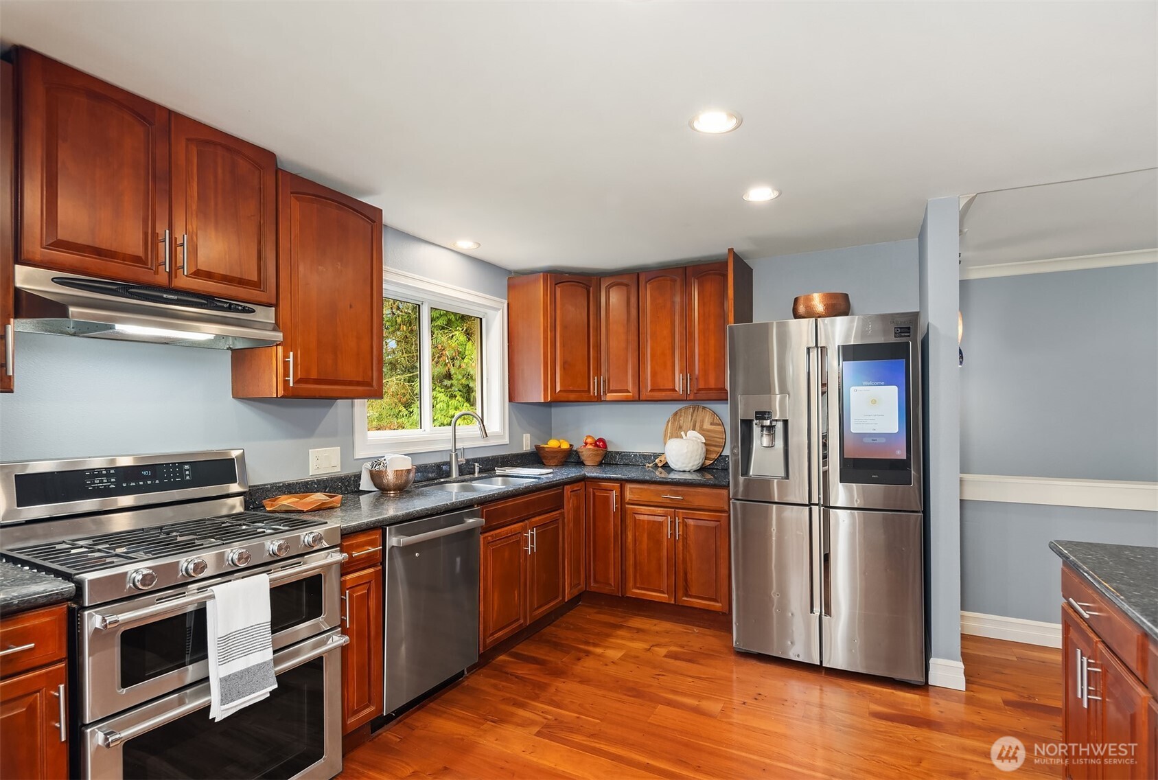 6240 NE 204th Place , Kenmore, WA 98028