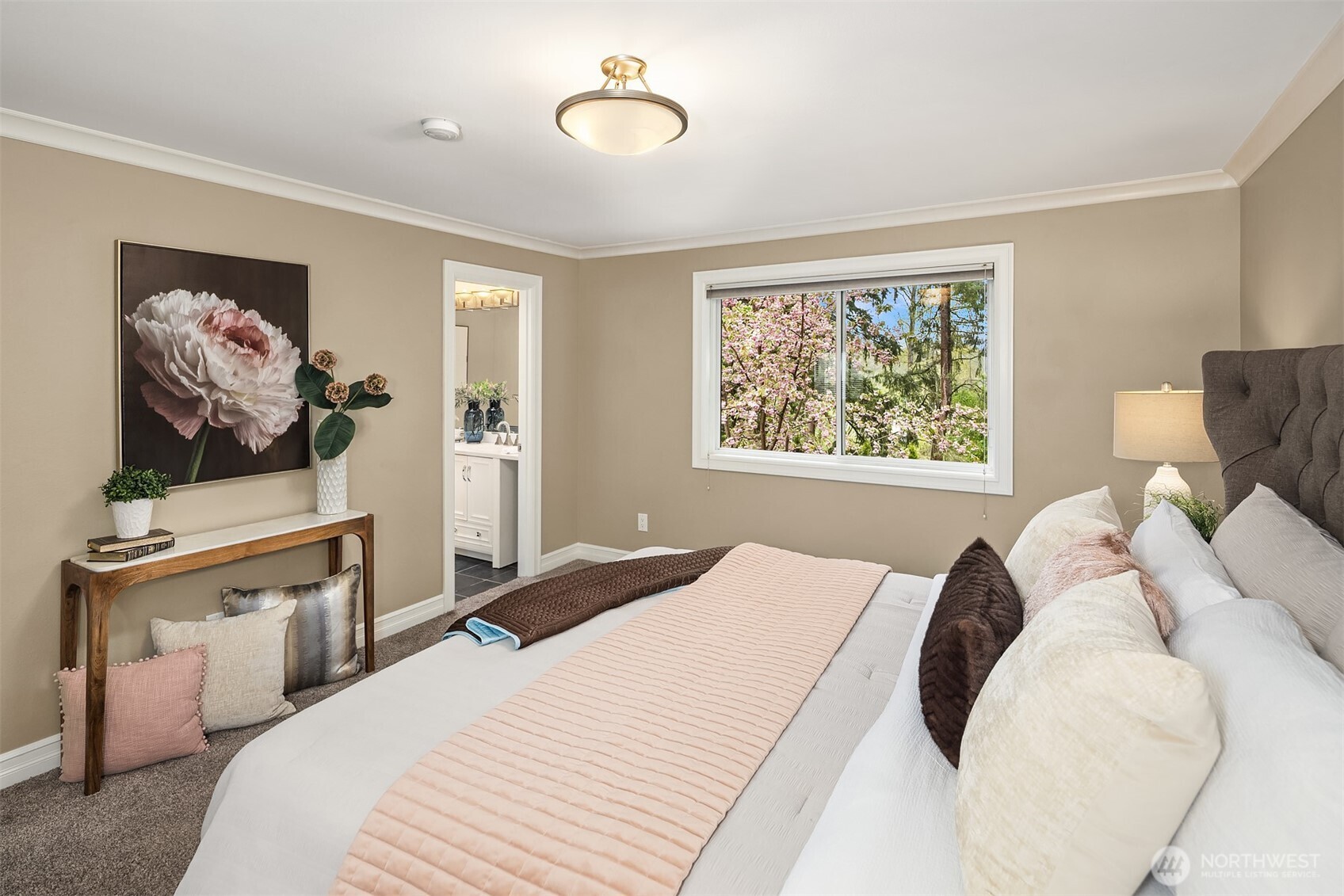 6240 NE 204th Place , Kenmore, WA 98028