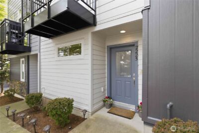 2225 NW Moraine Place , Issaquah, WA 98027-6986 - Photo 2