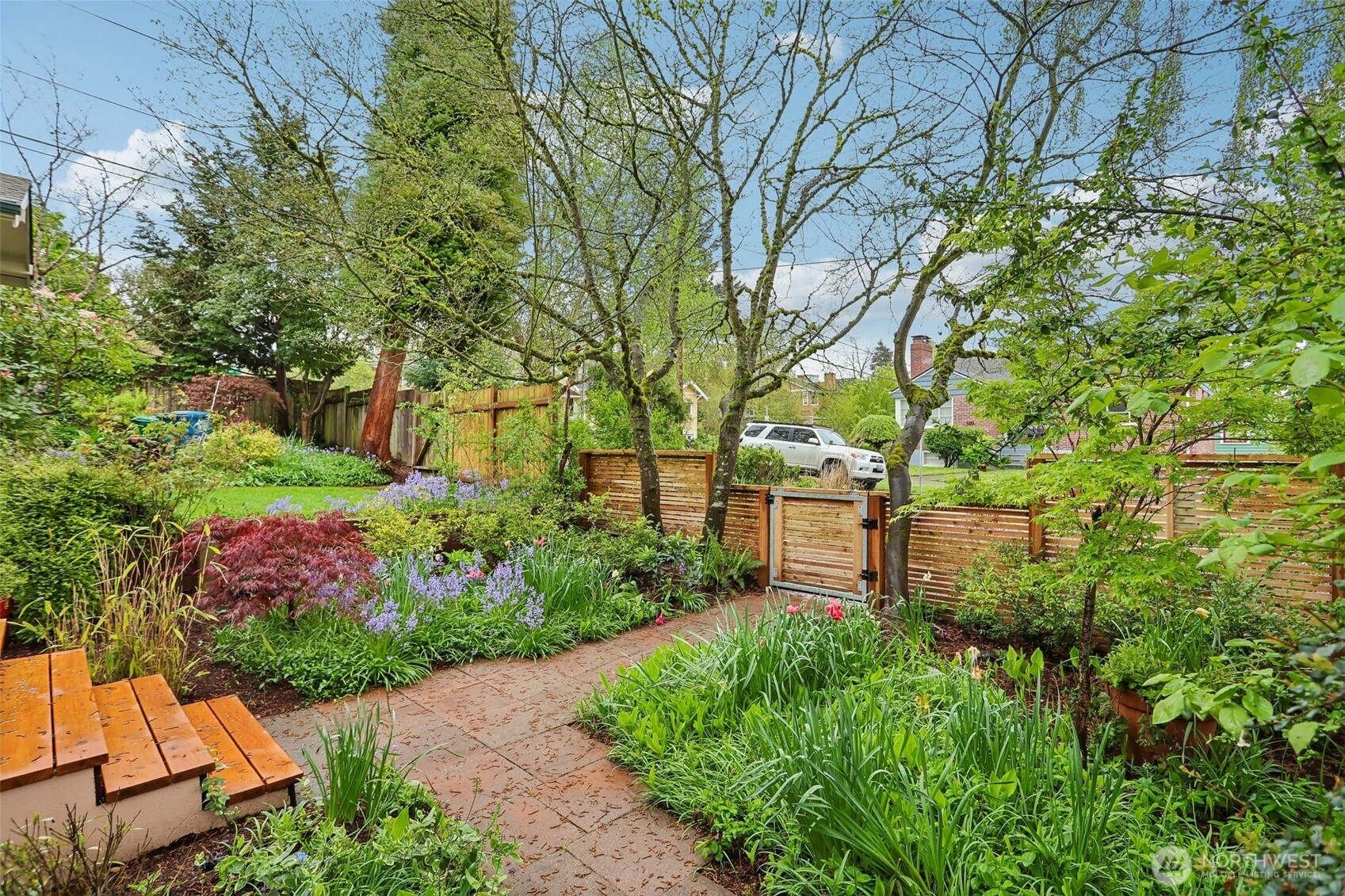 1514 NE 70th Street , Seattle, WA 98115