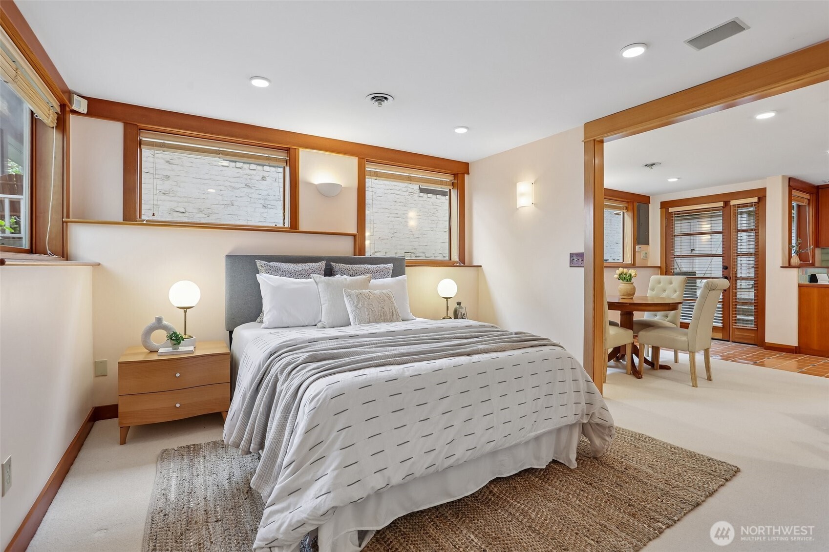 1514 NE 70th Street , Seattle, WA 98115
