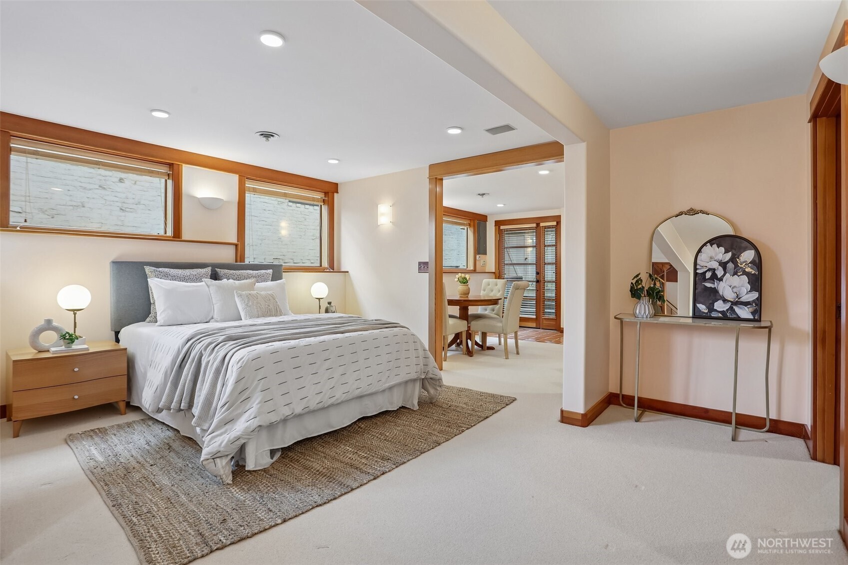 1514 NE 70th Street , Seattle, WA 98115