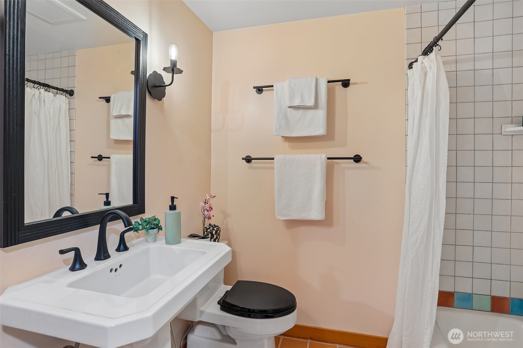 1514 NE 70th Street , Seattle, WA 98115