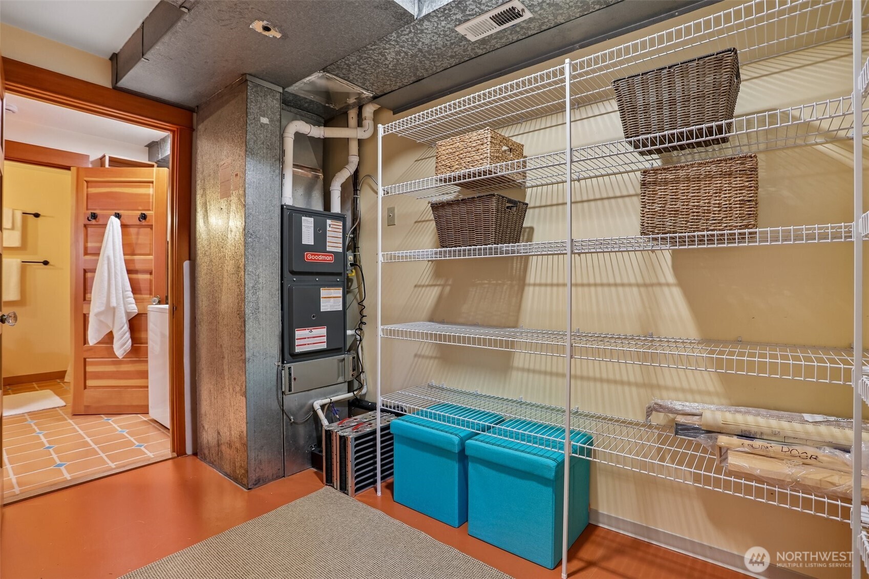 1514 NE 70th Street , Seattle, WA 98115