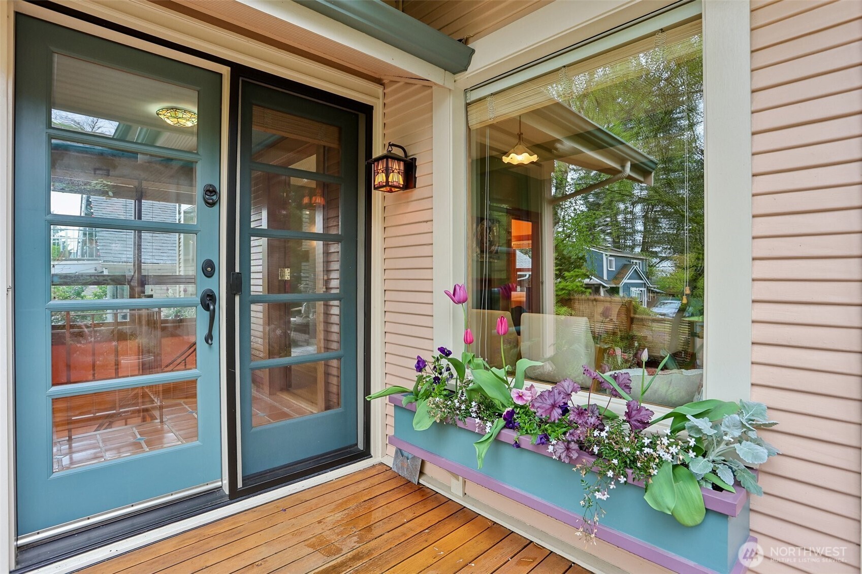 1514 NE 70th Street , Seattle, WA 98115
