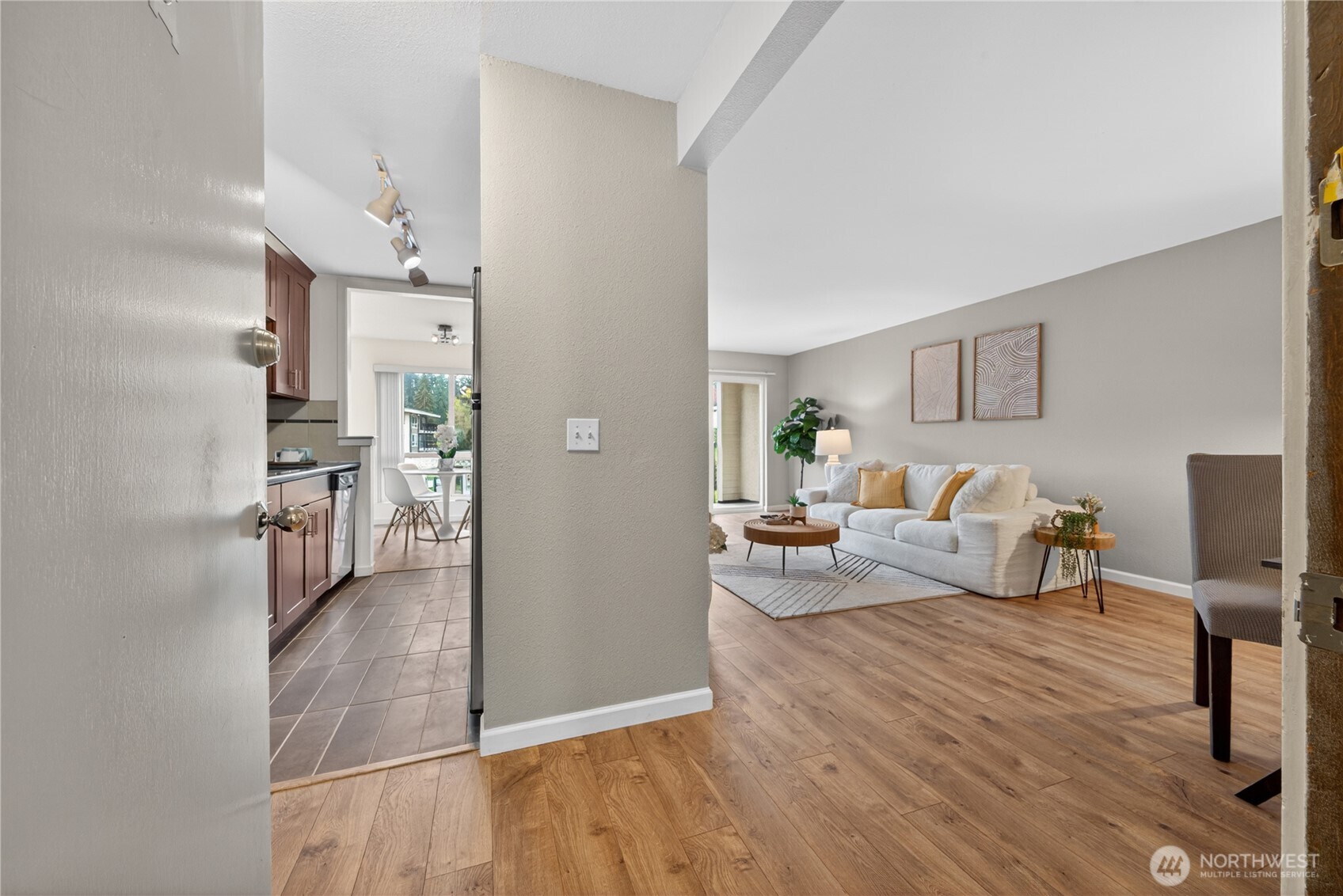 12701 NE 9th Place #D209, Bellevue, WA 98005
