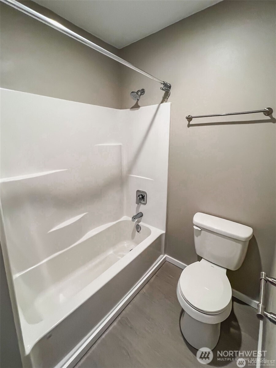 1306 E 32nd Street , Tacoma, WA 98404