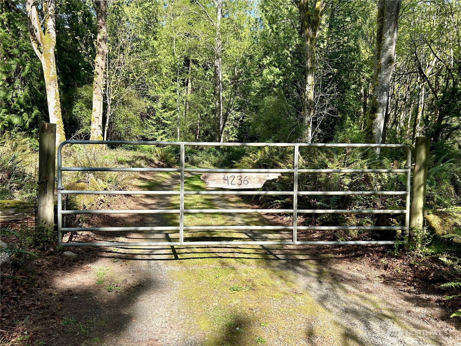 4236 Goatsbeard Lane , Clinton, WA 98236
