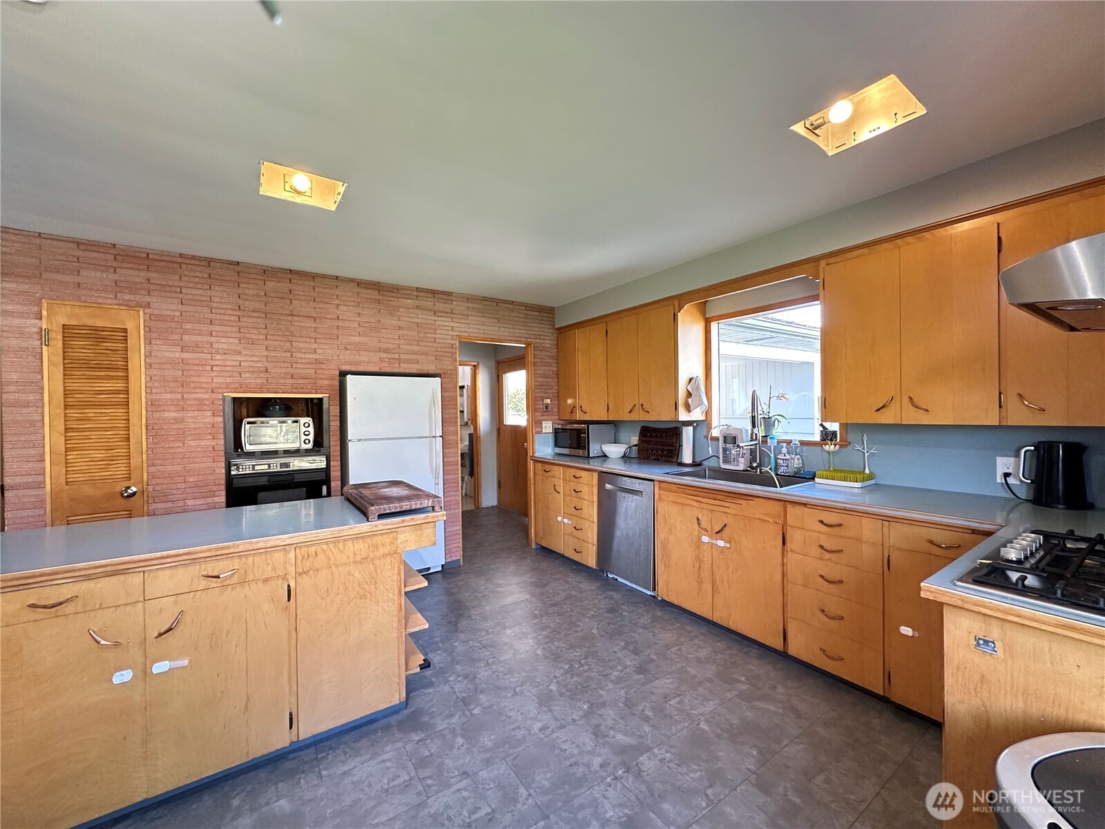 12648 Markwood Road , Burlington, WA 98233