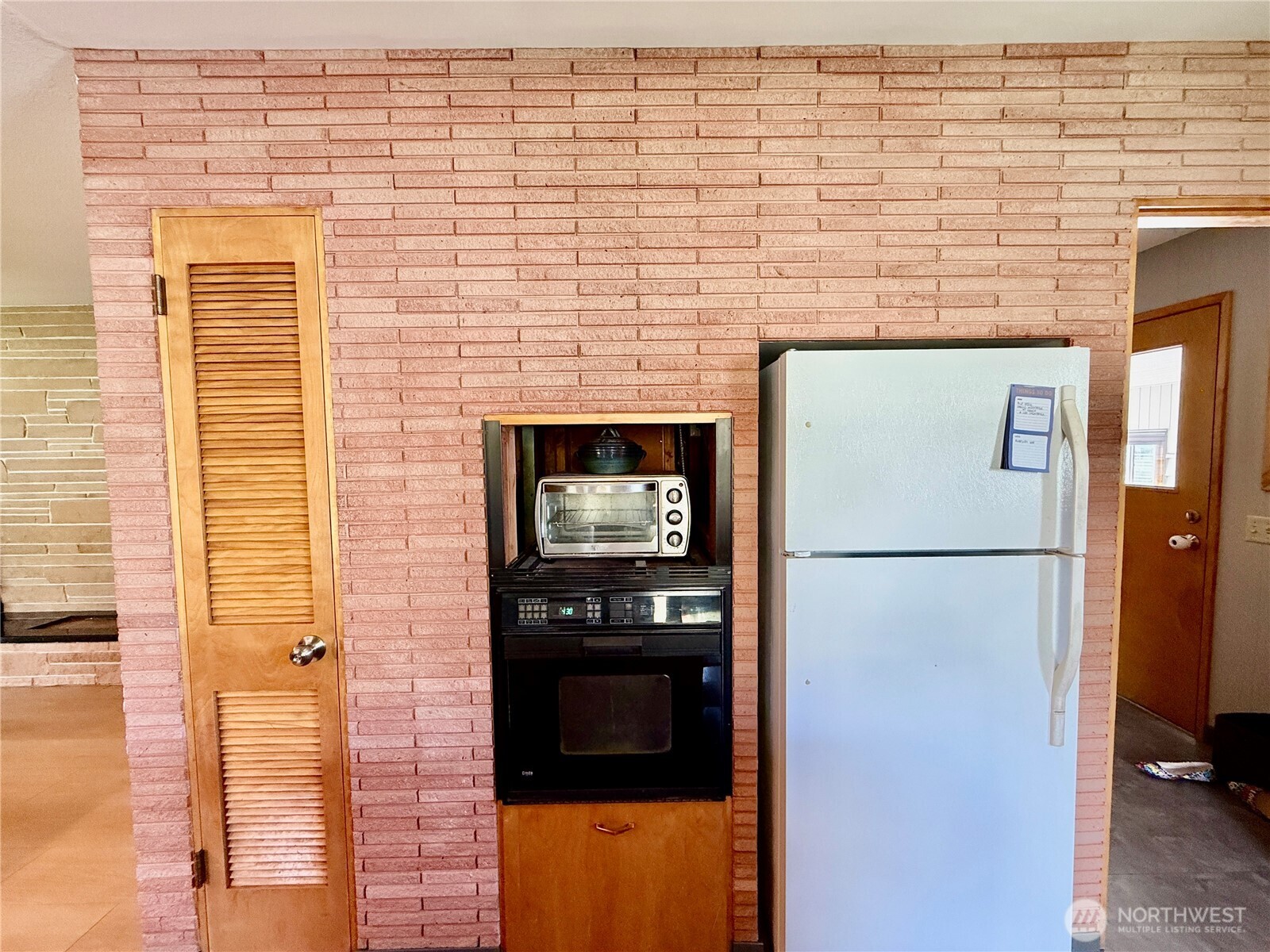 12648 Markwood Road , Burlington, WA 98233