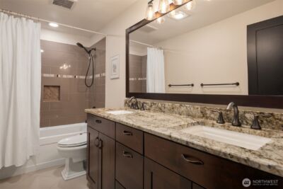 17206 SE 46th Street , Bellevue, WA 98006 - Photo 26