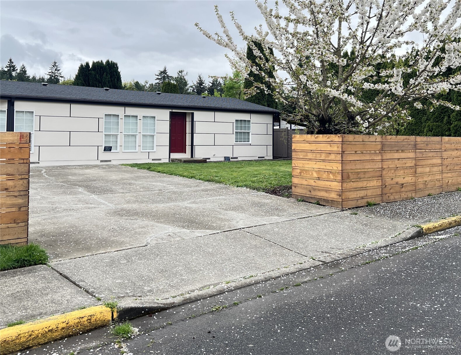 2010 4th Street SE, Auburn, WA 98002