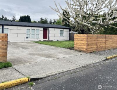 2010 4th Street SE, Auburn, WA 98002 - Photo 2