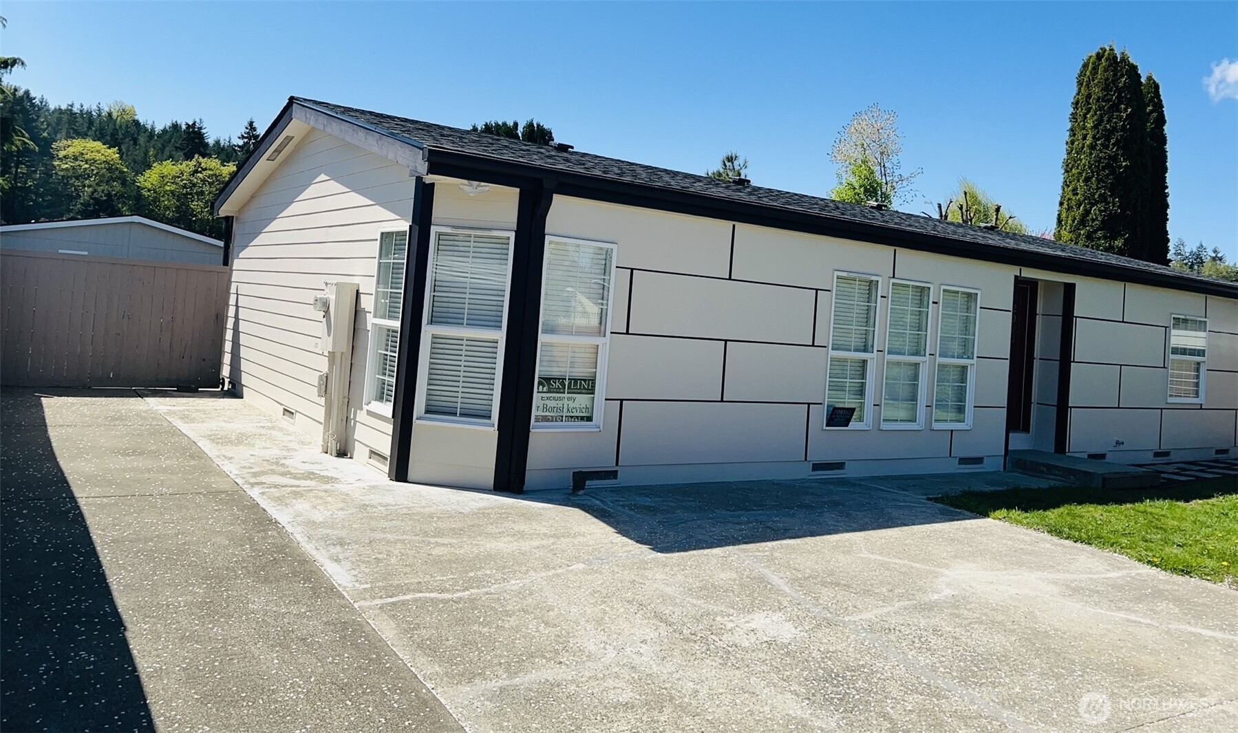 2010 4th Street SE, Auburn, WA 98002