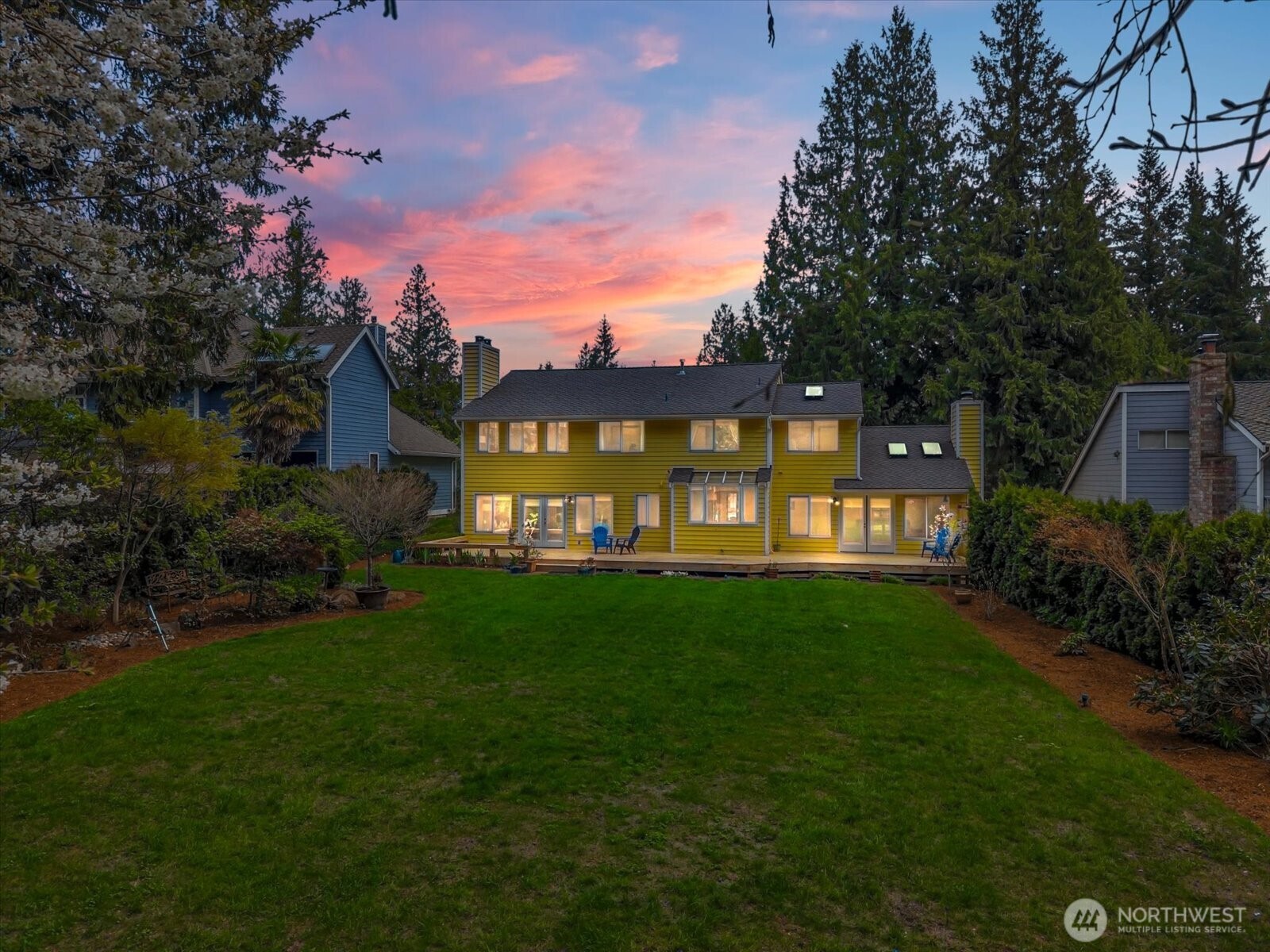 2837 220th Place NE, Sammamish, WA 98074