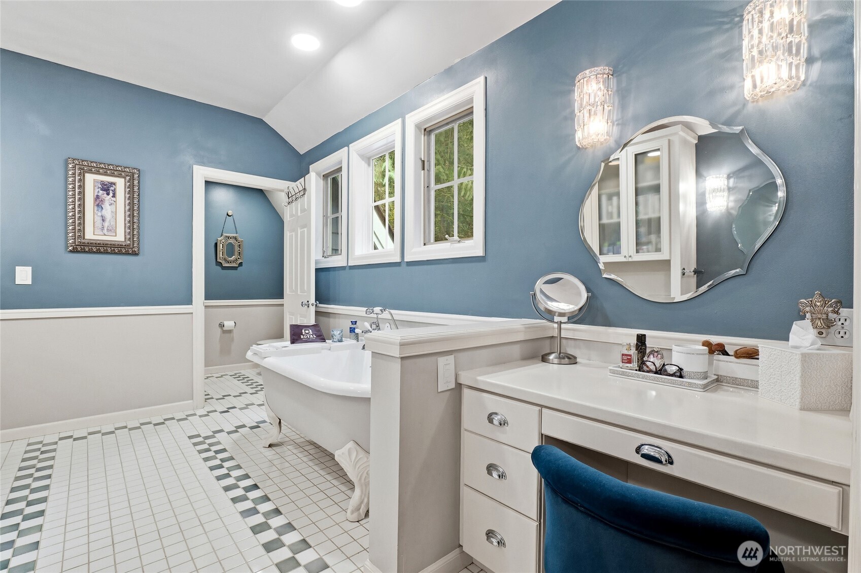 29213 SE 5th Street , Fall City, WA 98024