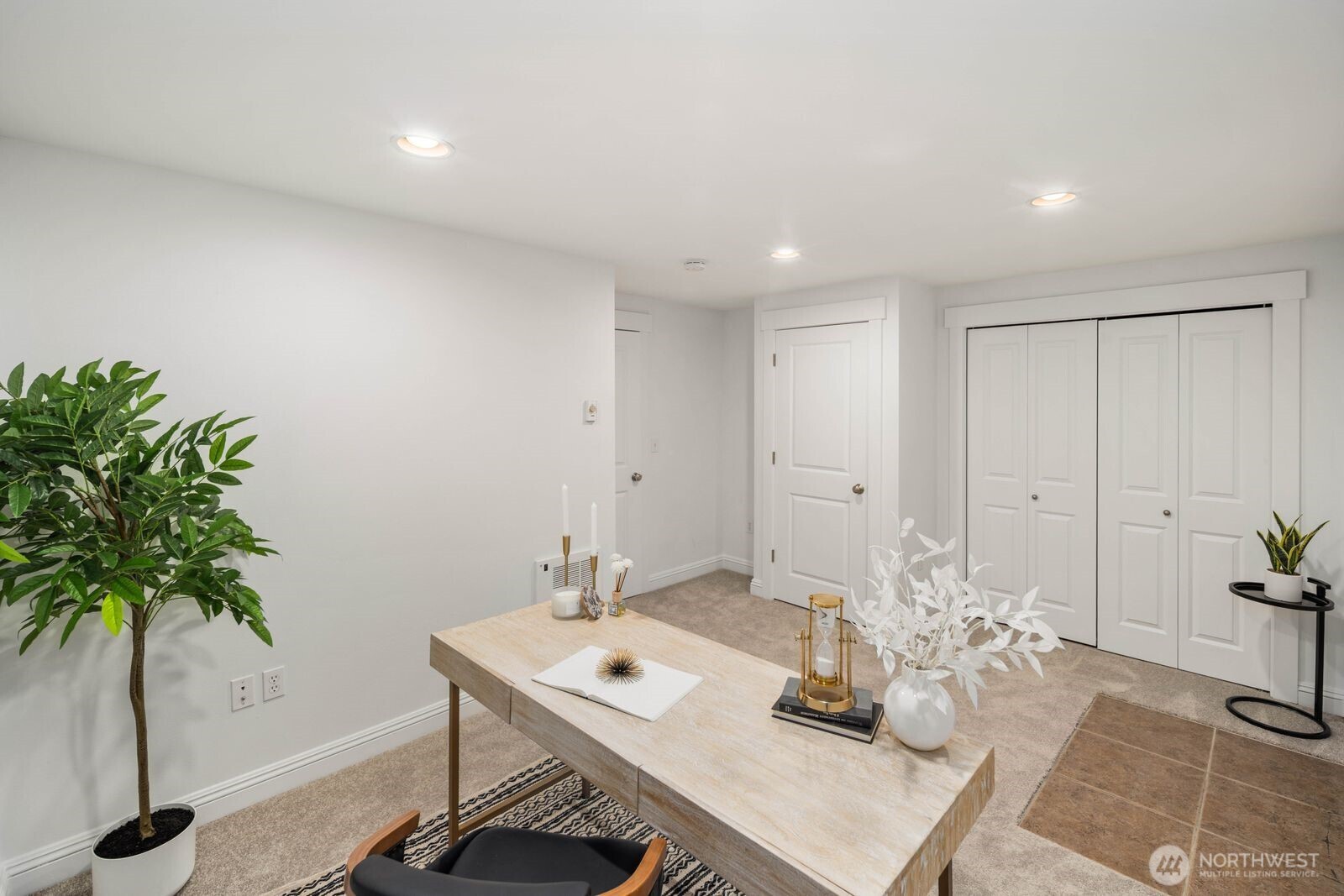 337 N 105th Street #A, Seattle, WA 98133