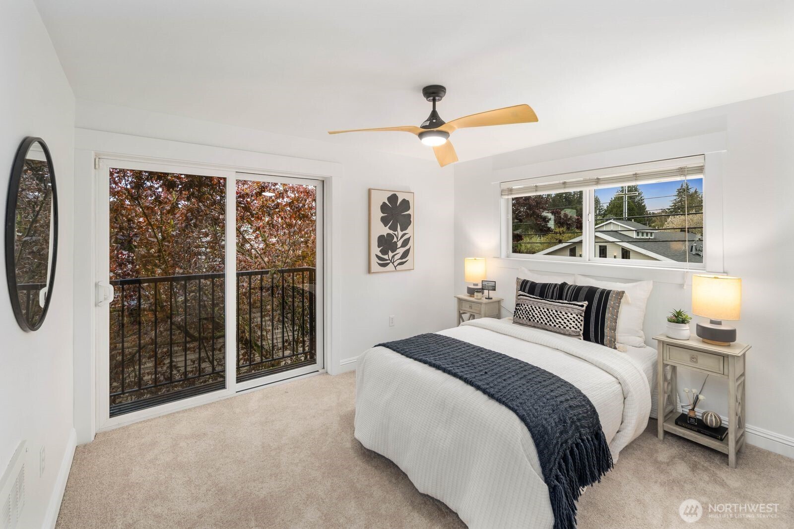 337 N 105th Street #A, Seattle, WA 98133