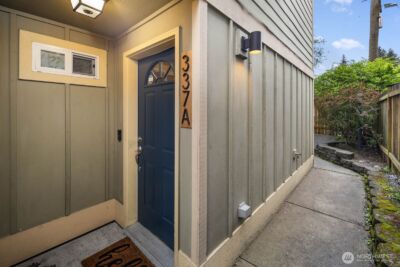 337 N 105th Street #A, Seattle, WA 98133 - Photo 8