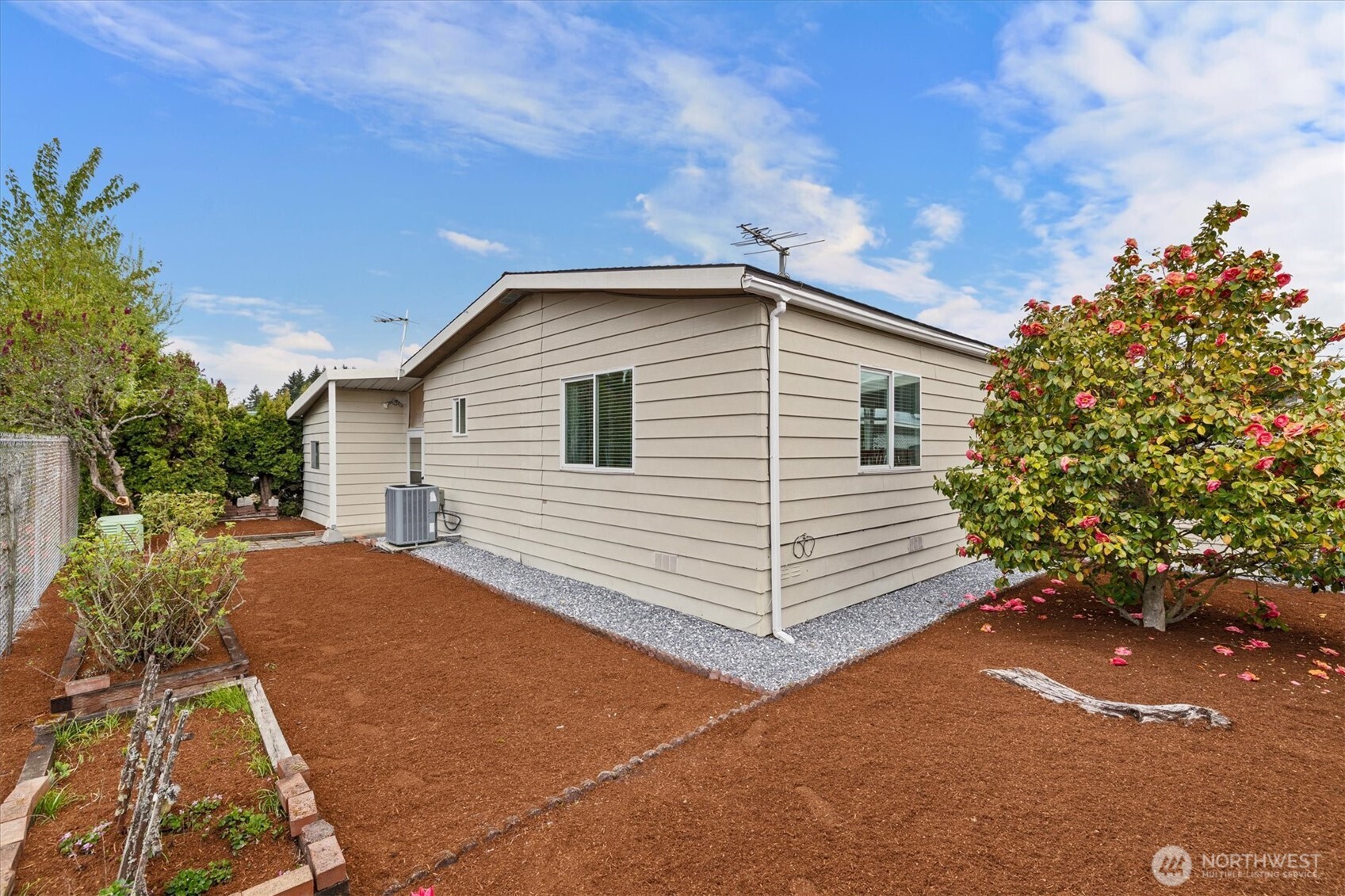 11436 SE 208th Street #124, Kent, WA 98031