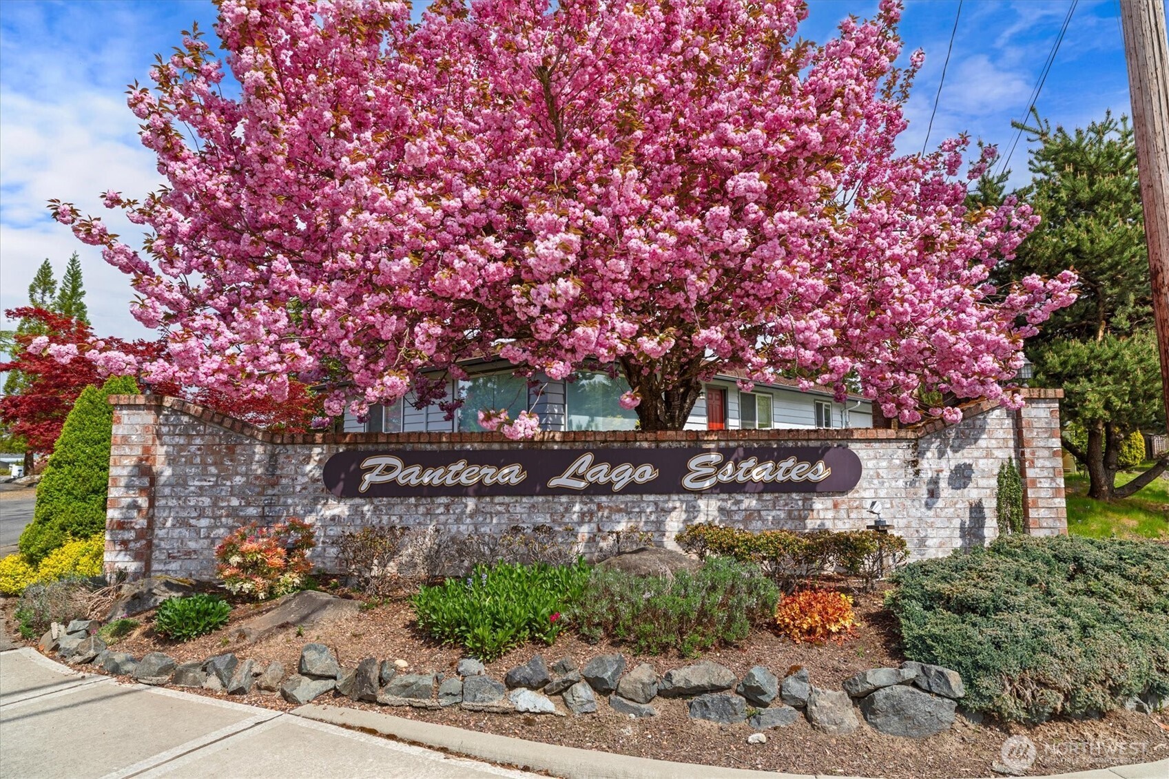 11436 SE 208th Street #124, Kent, WA 98031