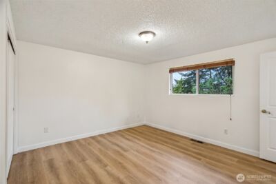22904 41st Place W, Mountlake Terrace, WA 98043 - Photo 16