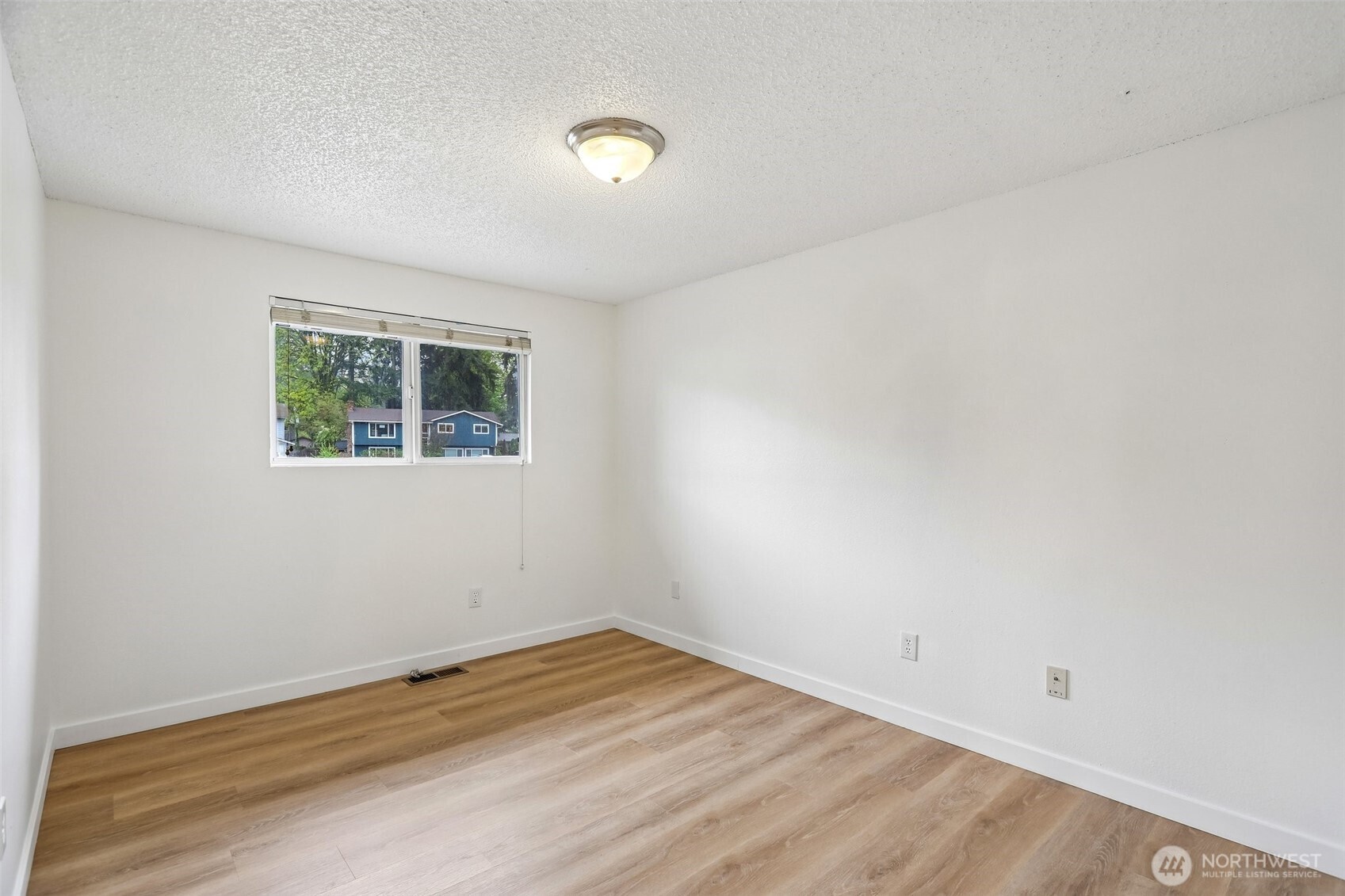 22904 41st Place W, Mountlake Terrace, WA 98043