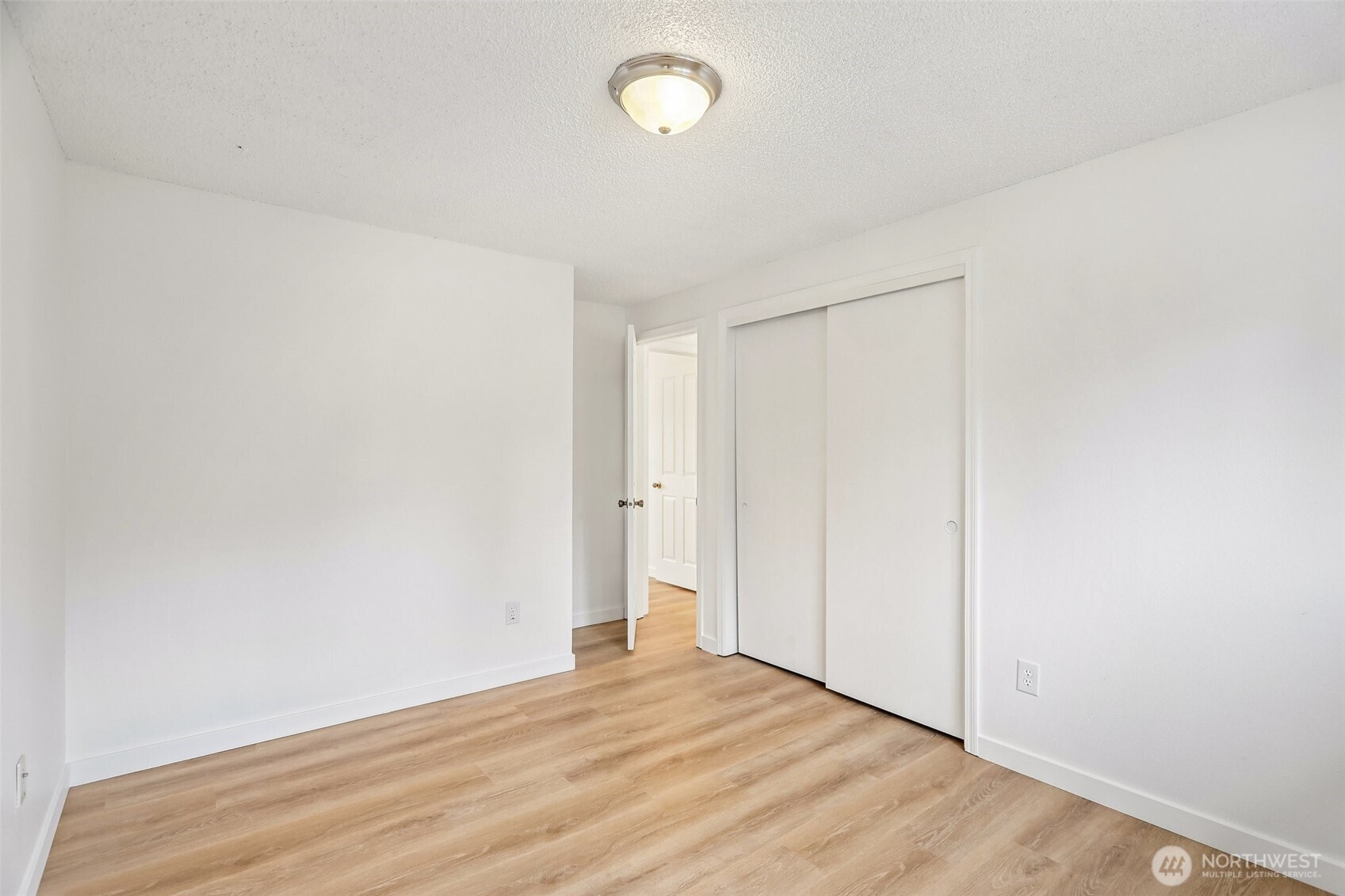 22904 41st Place W, Mountlake Terrace, WA 98043