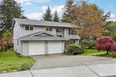 22904 41st Place W, Mountlake Terrace, WA 98043 - Photo 2