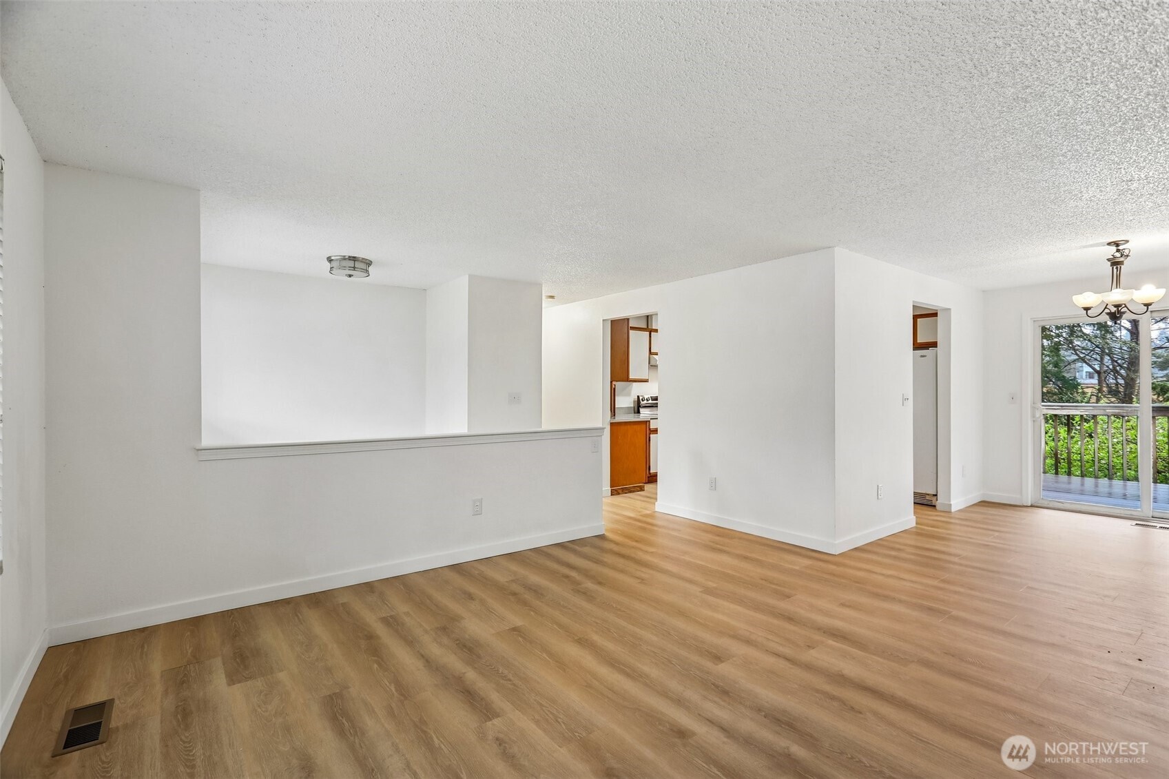 22904 41st Place W, Mountlake Terrace, WA 98043