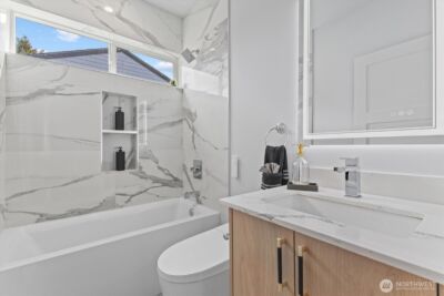 9537 Dayton Avenue N, Seattle, WA 98103 - Photo 21